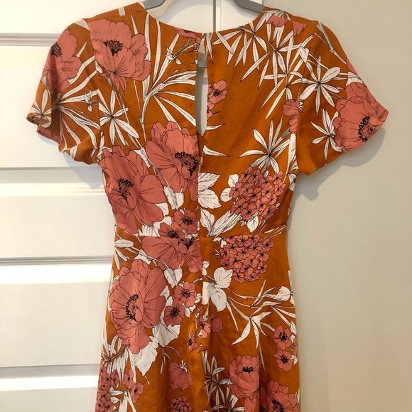 ✨Express Fit and Flare Mini Dress✨ - Picture 4 of 6